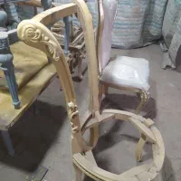 نهار خوری هشت نفره و هفت عدد صندل به زیر قیمت