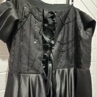 لباس مجلسی|لباس|شلمان, |دیوار