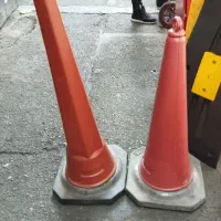 فروش وشارژ انواع کپسول های آتش نشانی و ایمنی