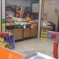 فروش وسایل میوه فروشی و ترازو