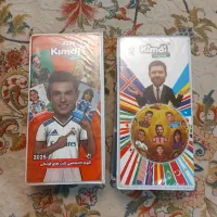 ۳۲۰ عدد کارت کیمدی و ۴۰۰ تا فیگور و ۲ جا فیگور