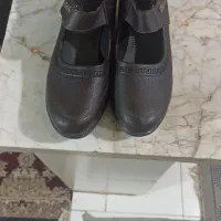 یک جفت کفش نو