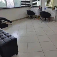 اجاره اتاق 12و 9متری در سالن زیبایی بانوان|اجارهٔ دفتر کار، اتاق اداری، مطب|کرج, کوی زنبق|دیوار