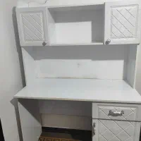 میزتحریر وتخت|تخت و سرویس خواب|شیراز, شهرک سراج‎|دیوار