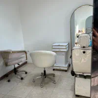 اجاره اتاق  واستخدام مژه کار وناخنکارحرفه ای