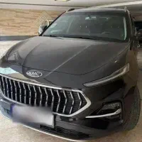 ماشین کی ام سی کی ۷مدل ۱۴۰۰