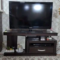 تلویزیون السیدی ۴۰ اینچ سامسونگ به همراه میز