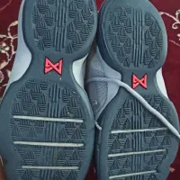 کفش|کیف، کفش، کمربند|ایوان, |دیوار