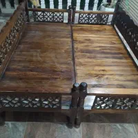 تخت چوبی سنتی