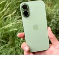 ایفون ۱۷ پلمپ مشکی