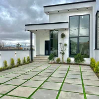 فلت-با-شیشه-بلندبرای-اونایی-که-دنبال-نور-زیاد-هستن