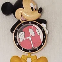 ساعت و اسباب بازی