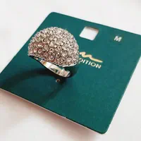 انگشتر نقره‌ ای نگین‌ دار سفید، نمادی از زیبایی|بدلیجات|اصفهان, آزادگان|دیوار