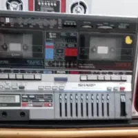 سیستم صوتی و تصویری بسیار تمیز فروشی