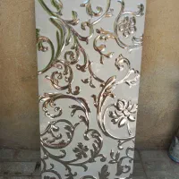کاشی ، روشویی ، لوله آب