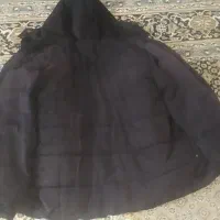 یک عدد تیشرت سبز کم کارکرد تمیز نو و یک دست کاپشن|لباس|دشتابی, |دیوار