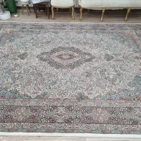 یک جفت فرش ۷۰۰ شانه