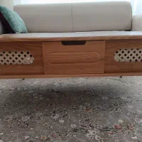 میز و ۳ عدد عسلی