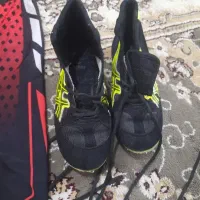کفش و دو بند کشتی