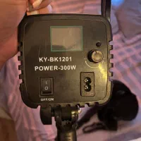 سافت باکس به همراه منبع نور حرفه ای (۳۰۰ وات)|دوربین عکاسی و فیلمبرداری|تهران, تهرانویلا|دیوار