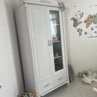 کمد در حد نو جنس خوب و محکم