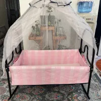 سرویس تخت نوزاد و تخت نی نی لای لای و تخت بیرون بر|تخت و صندلی بچه|فولادشهر, مسکن مهر فولادشهر|دیوار