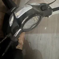 موتور طرح ویو مدل ۹۳ سالم و بدون خطو خش لاستیک نو|موتورسیکلت|کرج, دهقان ویلا|دیوار