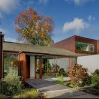 فروش ویلایی جنوبی ۲۰۰ متر با نقشه پروانه