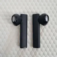 ایرپاد و شارژر فندکی