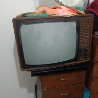 تلویزیون قدیمی نوستالژی