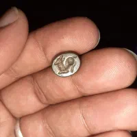 مهره نشان کهنه