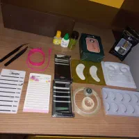 تعدادی وسیله اکستنشن مژه