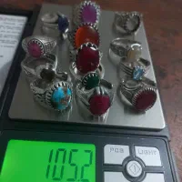 تعدادی انگشتر نقره همکاری