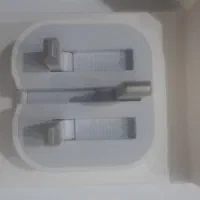 شارژر اصلی اپل ۲۰ وات و یک عدد ۵ وات|لوازم جانبی موبایل و تبلت|تهران, شهرک ولیعصر جنوبی|دیوار