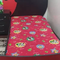 تخت خواب و تشک