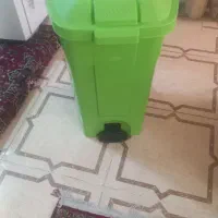 سطل زباله پدالی