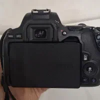 دوربین عکاسی Canon 250 D|دوربین عکاسی و فیلم‌برداری|مشهد, امام رضا (ع)|دیوار