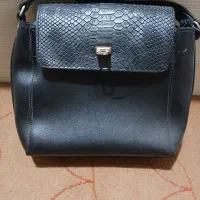 کیف و کفش مجلسی|کیف، کفش، کمربند|رشت, حومه رشت|دیوار