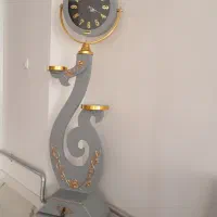 یکعددساعتایستاده