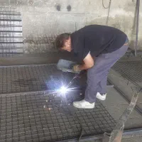 اهنگری وجوشکاری سیار امیرحسین