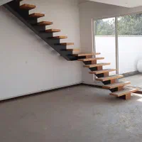 پله گرد و مدرن