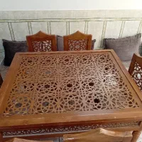 میز چوبی