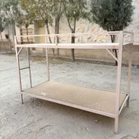 تخت دو طبقه آهنی