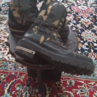 پوتین و کفش کاملن سالم|کیف، کفش، کمربند|آستانه اشرفیه, |دیوار