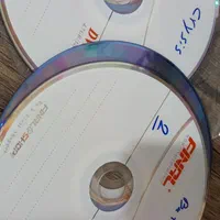 CD بازی کامپیوتر به نام های بتل فیلد ۳ و کریسیس ۱