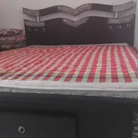 تخت خواب و آینه|تخت و سرویس خواب|تاکستان, |دیوار