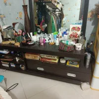 میز تلویزیون  چوبی قابل تنظیم مناسب خانه باغ