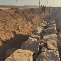 کار جدول و کفپوش انجام میدم