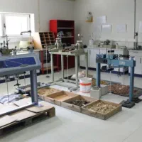 آزمایش خاک و حفاری