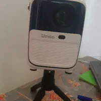 پروژکتور قابل حمل umiioمدلQ2